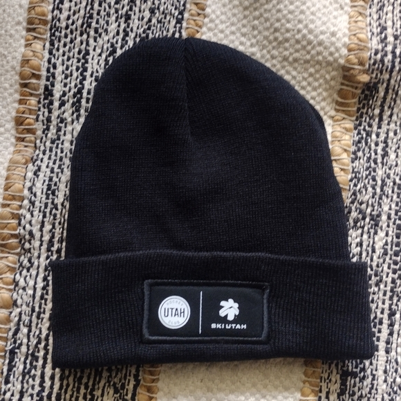 Ski Utah Black Beanie - Picture 2 of 2